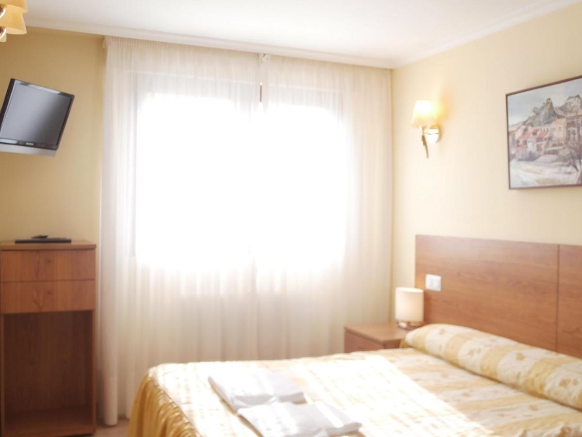 Hostal El Volante Эстелла Экстерьер фото