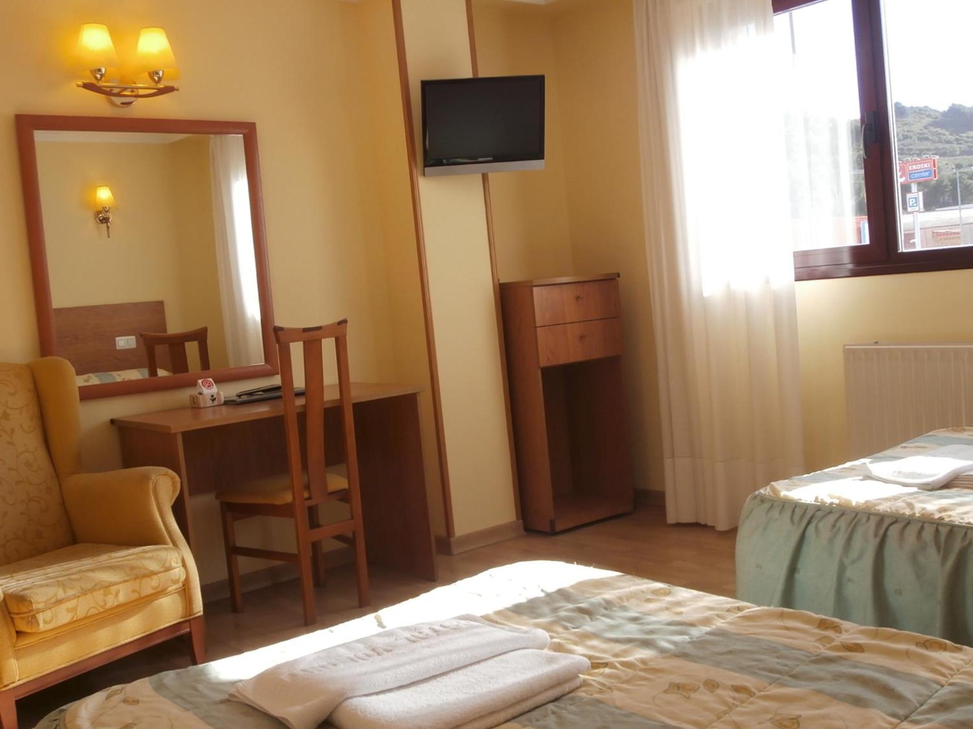Hostal El Volante Эстелла Экстерьер фото