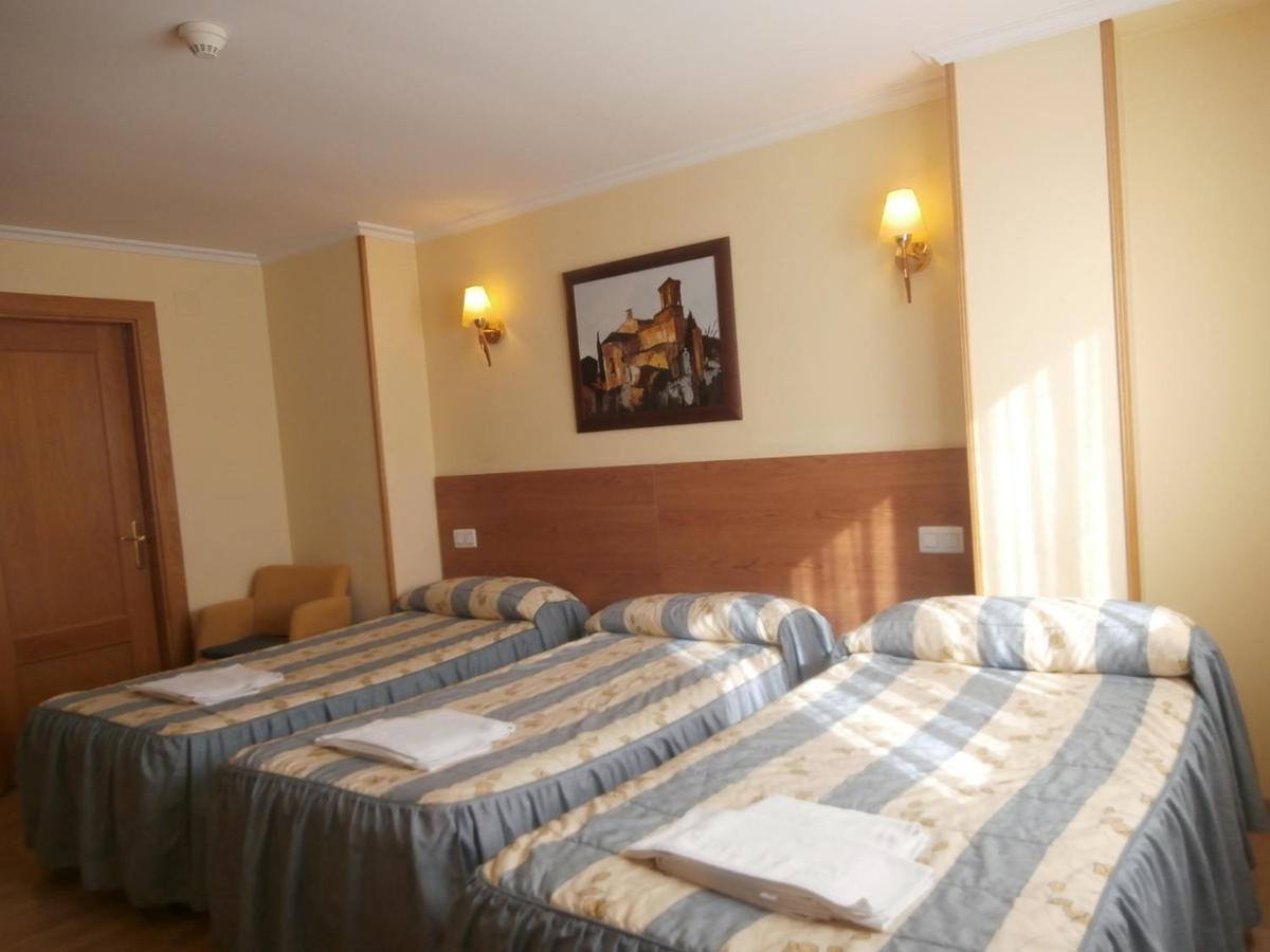 Hostal El Volante Эстелла Экстерьер фото